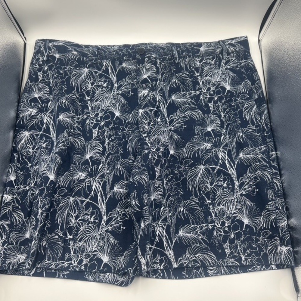 Savane Men's Navy‎ Blue  Palm Tree Print Casual Summer Shorts Size 40